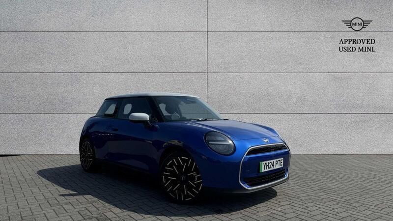 Blue Used 2024 Mini Cooper Hatch Hatchback | £25,547 - Image 1/4