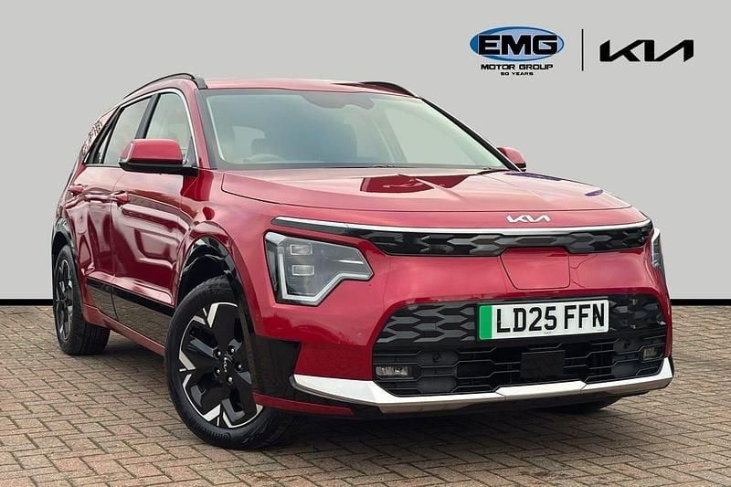 Red Used 2025 Kia e-Niro SUV | £26,295 (Good price) - Image 1/3