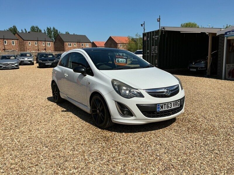 White Used 2013 Vauxhall Corsa Edition Hatchback | £3,495 (Expensive) - Image 1/4