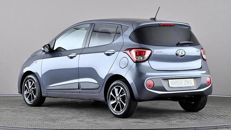 Used Hyundai i10 GO! 66 HP (48 kW) 2018 Grey Hatchback