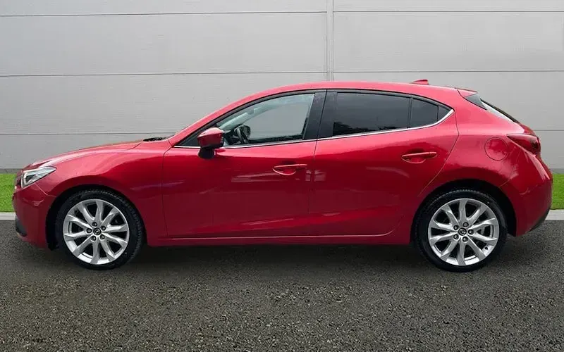 Used Mazda 3 Inclusive 120 HP (88 kW) 2016 Hatchback