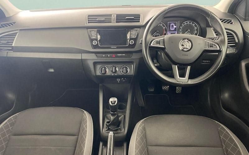 Used Skoda Fabia Colour Edition 95 HP (69 kW) 2020 Blue Hatchback