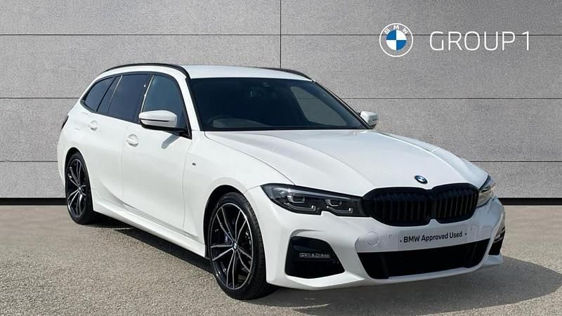 White Used 2022 BMW 320 M Sport Estate | £31,995 (Expensive) - Image 1/4
