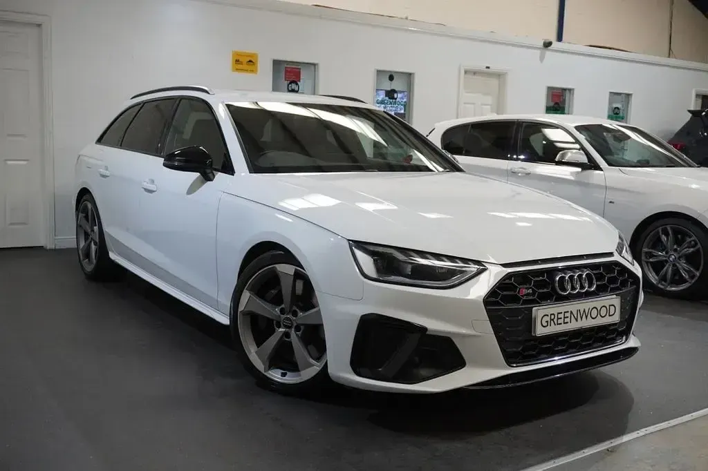 Used Audi S4 Black Edition 347 HP (255 kW) 2020 White Estate