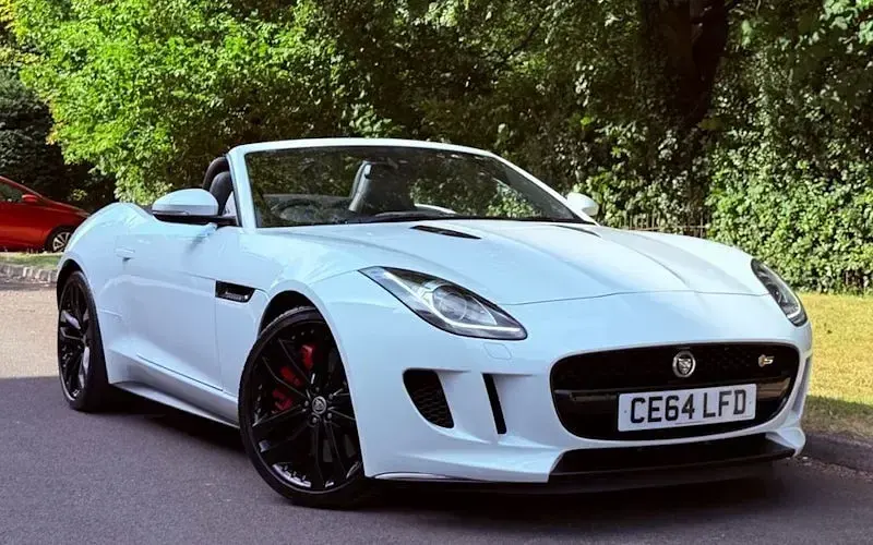 Used Jaguar F-Type Supercharged 495 HP (364 kW) 2014 White Cabriolet