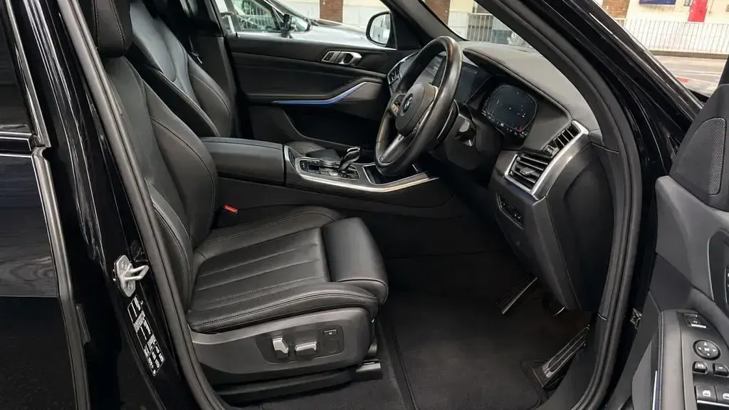 Used BMW X5 M Sport 265 HP (194 kW) 2019 Black SUV