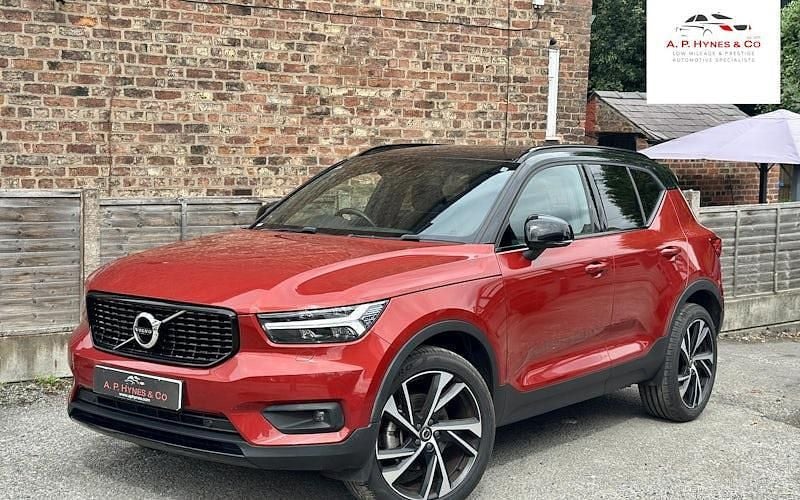 Used 2020 Volvo XC40 R-Design Pro SUV | £25,471 (Good price) - Image 1/4