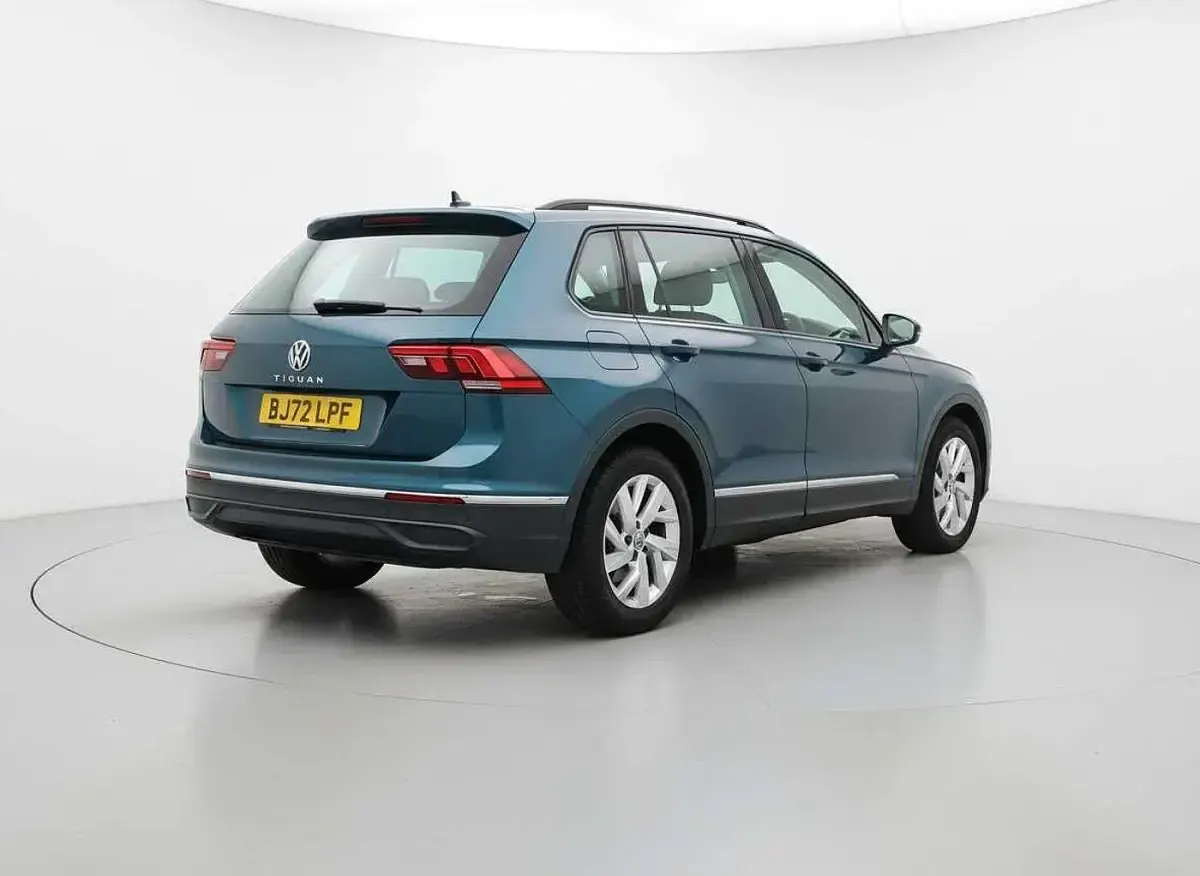 Used VW Tiguan Life 150 HP (110 kW) 2022 Blue SUV