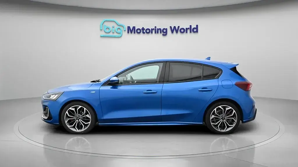 Usado Ford Focus ST-Line 120 HP (88 kW) 2023 Azul Citadino