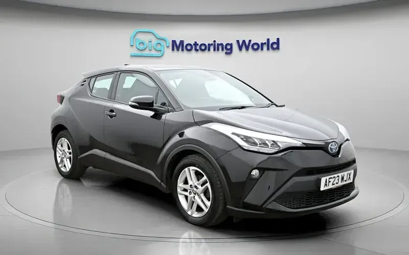 Second-hand Toyota C-HR 122 CP (89 kW) 2023 SUV