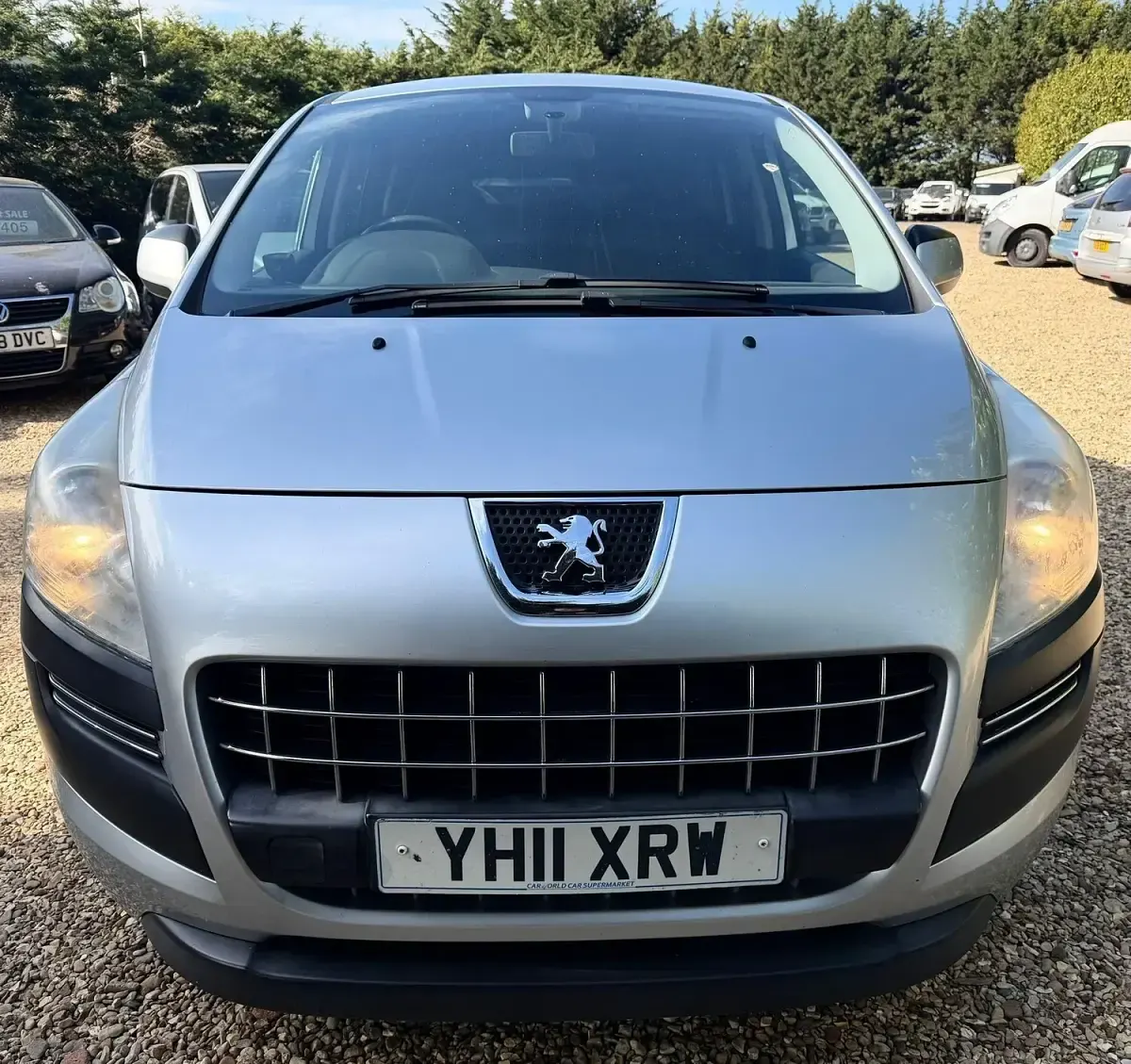 Used Peugeot 3008 Active 112 HP (82 kW) 2011 Silver Estate