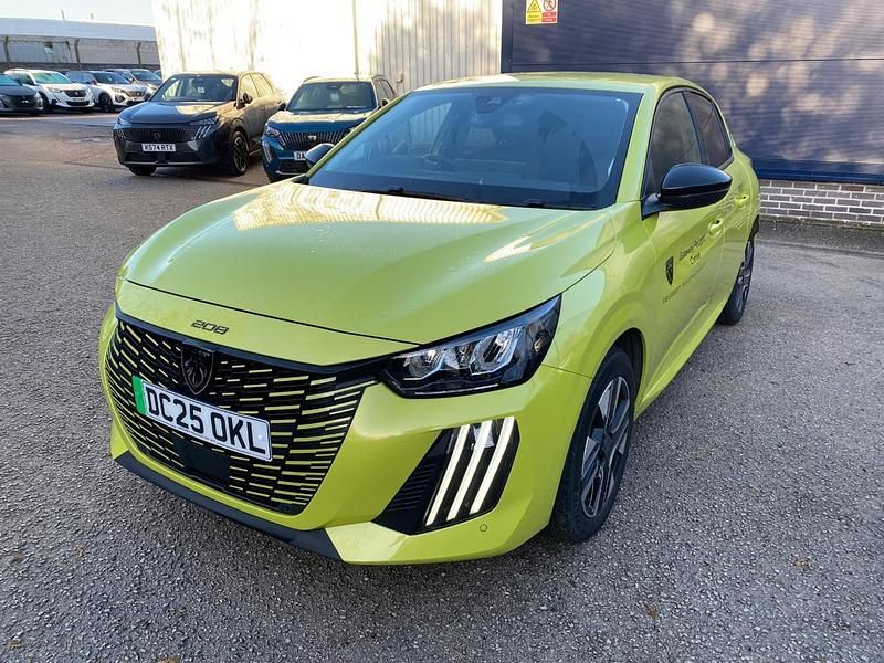 Used Peugeot e-208 Allure 98 kW (134 HP) 2025 Yellow Hatchback
