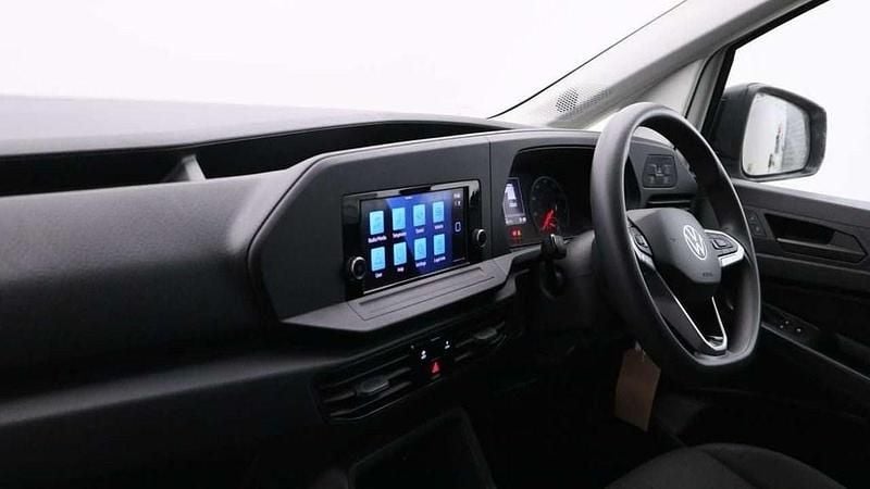 Used VW Caddy Maxi S 102 HP (75 kW) 2021 White MPV