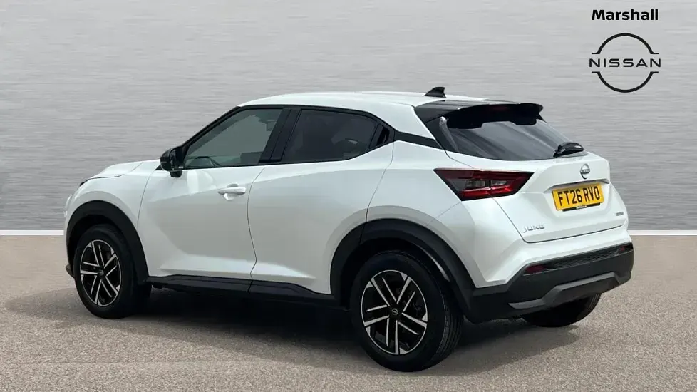 New Nissan Juke N-Connecta 143 HP (105 kW) 2026 Pearl  white SUV