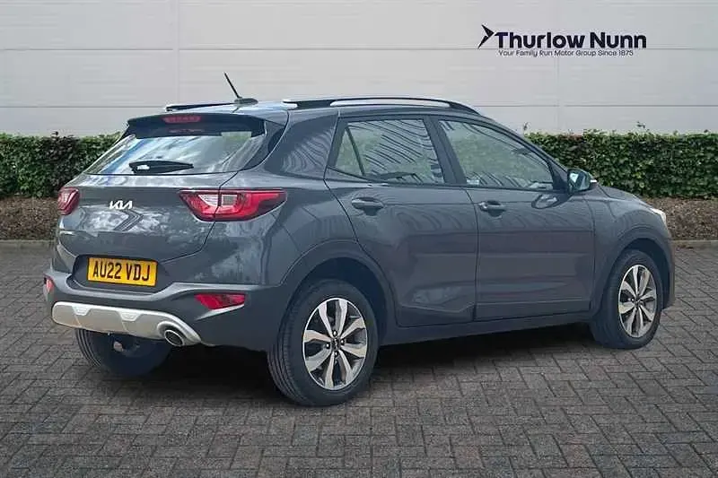 Used Kia Stonic 99 HP (72 kW) 2022 Grey SUV