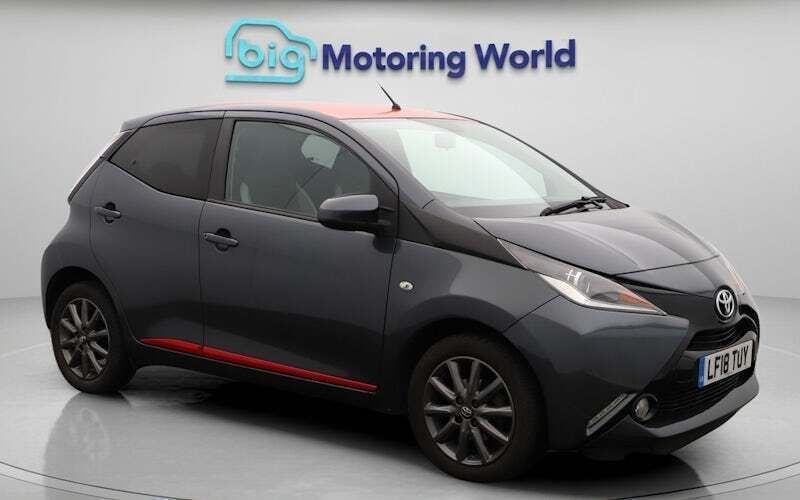 Used 2017 Toyota Aygo x-press Hatchback | £10,600 (Fair price) - Image 1/4