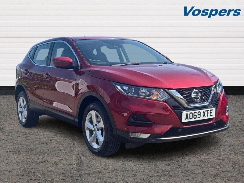 Red Used 2019 Nissan Qashqai Acenta Premium SUV | £14,900 (Good price) - Image 1/3