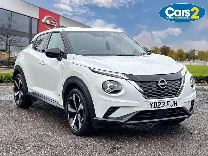 White Used 2023 Nissan Juke Tekna SUV | £18,390 (Fair price) - Image 1/4
