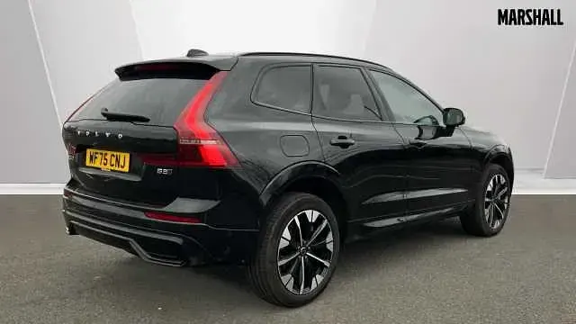 Usado Volvo XC60 Ultra 250 HP (183 kW) 2025 Preto SUV