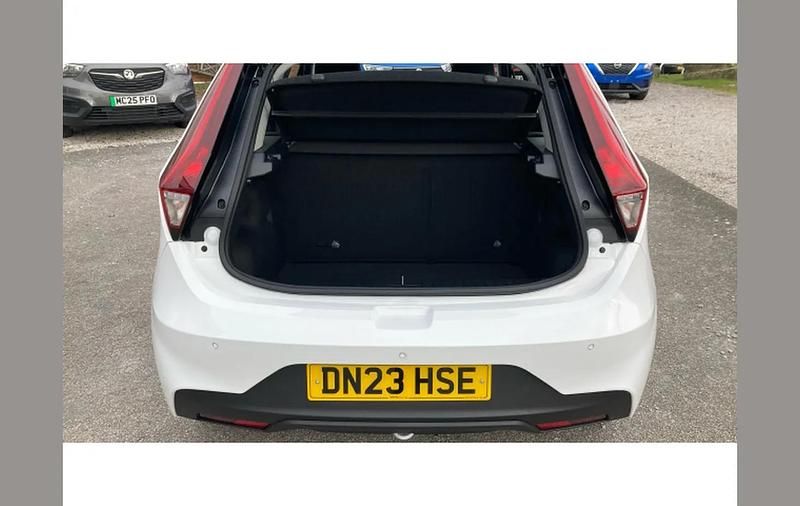 Used MG MG3 Exclusive 106 HP (77 kW) 2023 White Hatchback