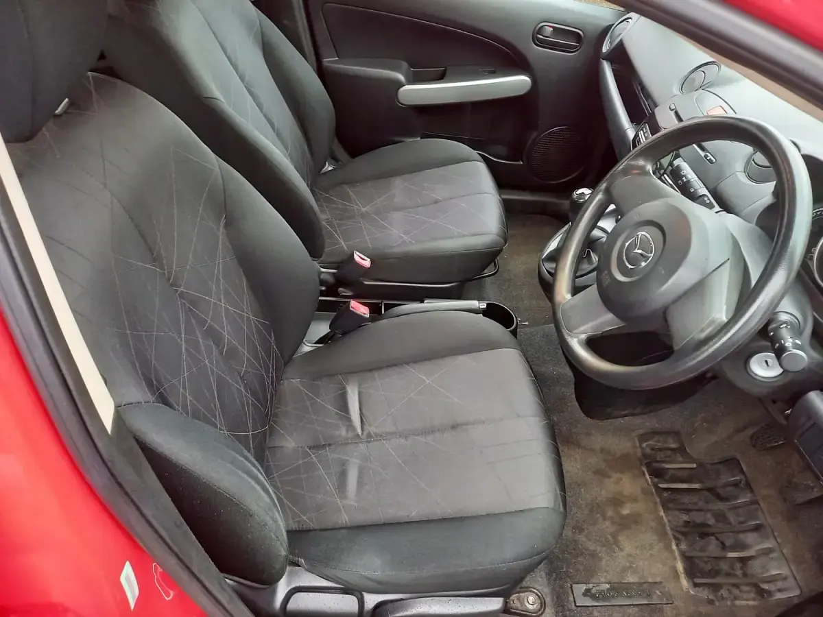 Used Mazda 2 2014 Red Hatchback