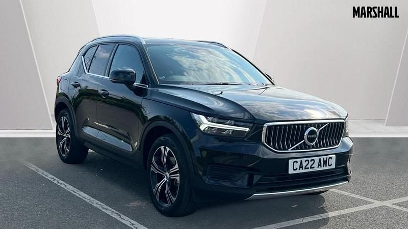 Black Used 2022 Volvo XC40 Inscription SUV | £33,065 (Expensive) - Image 1/4