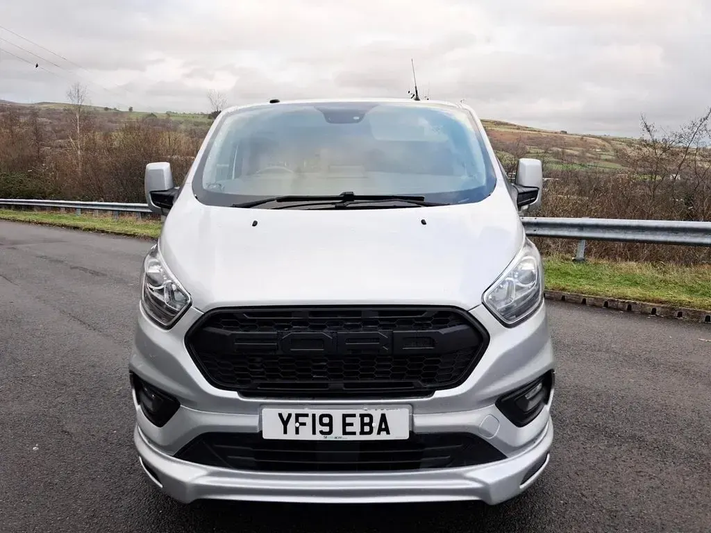 Used Ford Transit Custom Trend 130 HP (95 kW) 2019 Silver Van