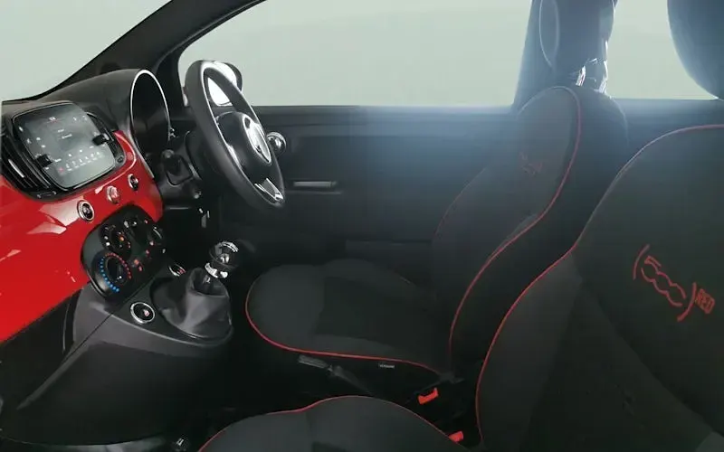 Used Fiat 500 Red 70 HP (51 kW) 2022 Black Hatchback