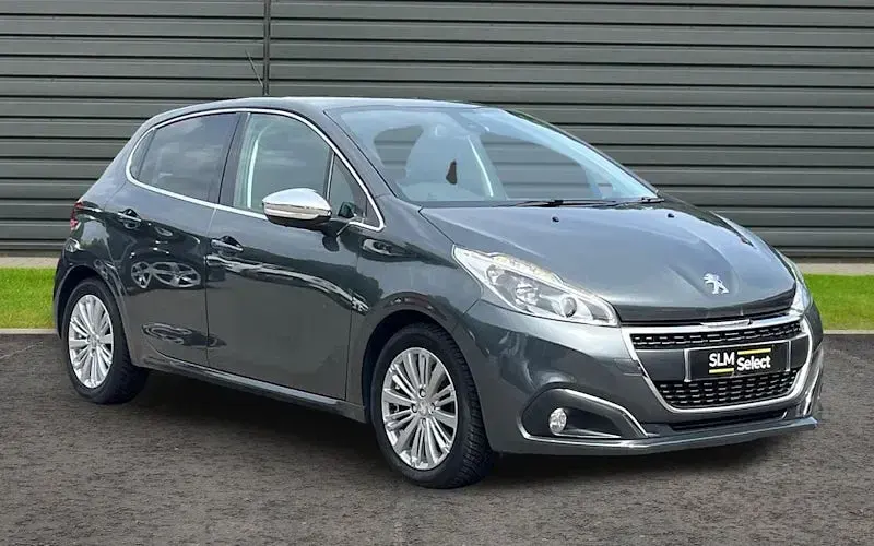 Begagnad Peugeot 208 Allure 82 HK (60 kW) 2018 Halvkombi
