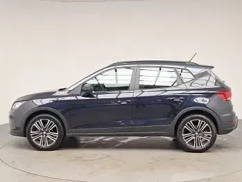 Używany Seat Arona SE Technology 95 KM (69 kW) 2022 Niebieski SUV