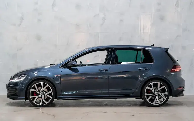 Used VW Golf VII GTI 230 HP (169 kW) 2018 Blue Hatchback