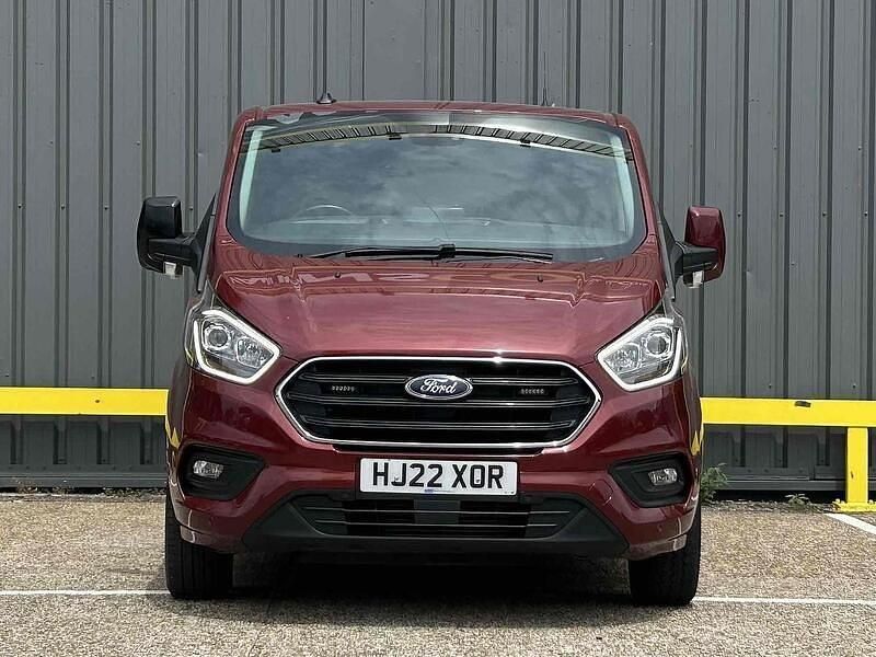 Used Ford Transit Custom Limited 170 HP (125 kW) 2022 Red Van