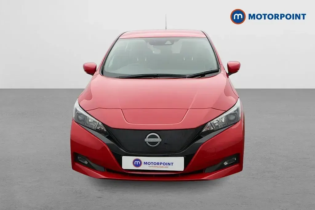 Używany Nissan Leaf Acenta 110 kW (150 KM) 2022 Czerwony Hatchback