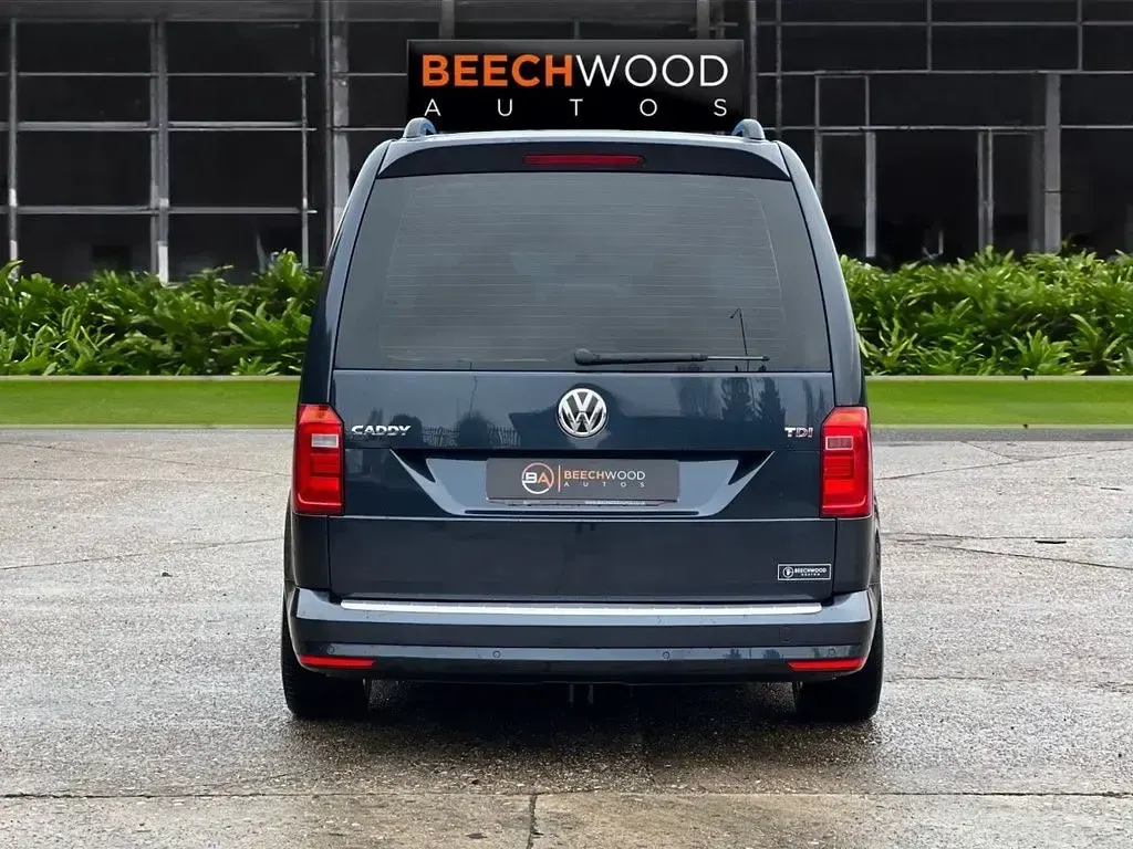 Used VW Caddy Maxi S 150 HP (110 kW) 2017 Blue MPV