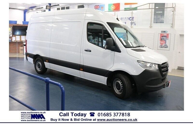 White Used 2019 Mercedes Sprinter Van | £11,960 (Fair price) - Image 1/4