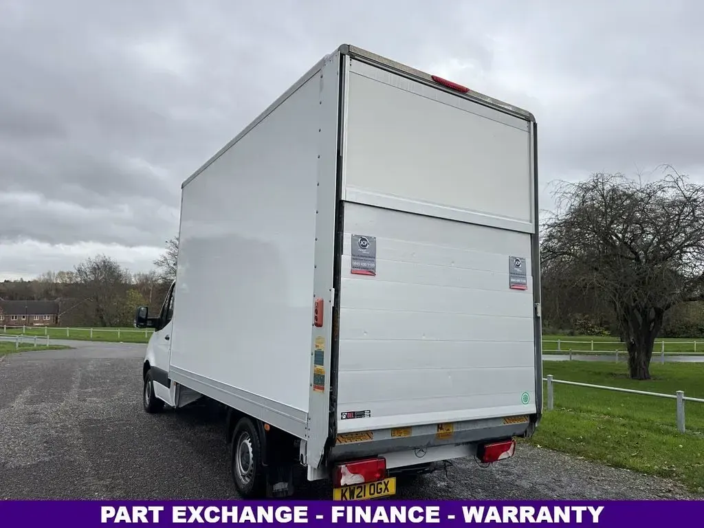 Used Mercedes Sprinter 161 HP (118 kW) 2021 White Van