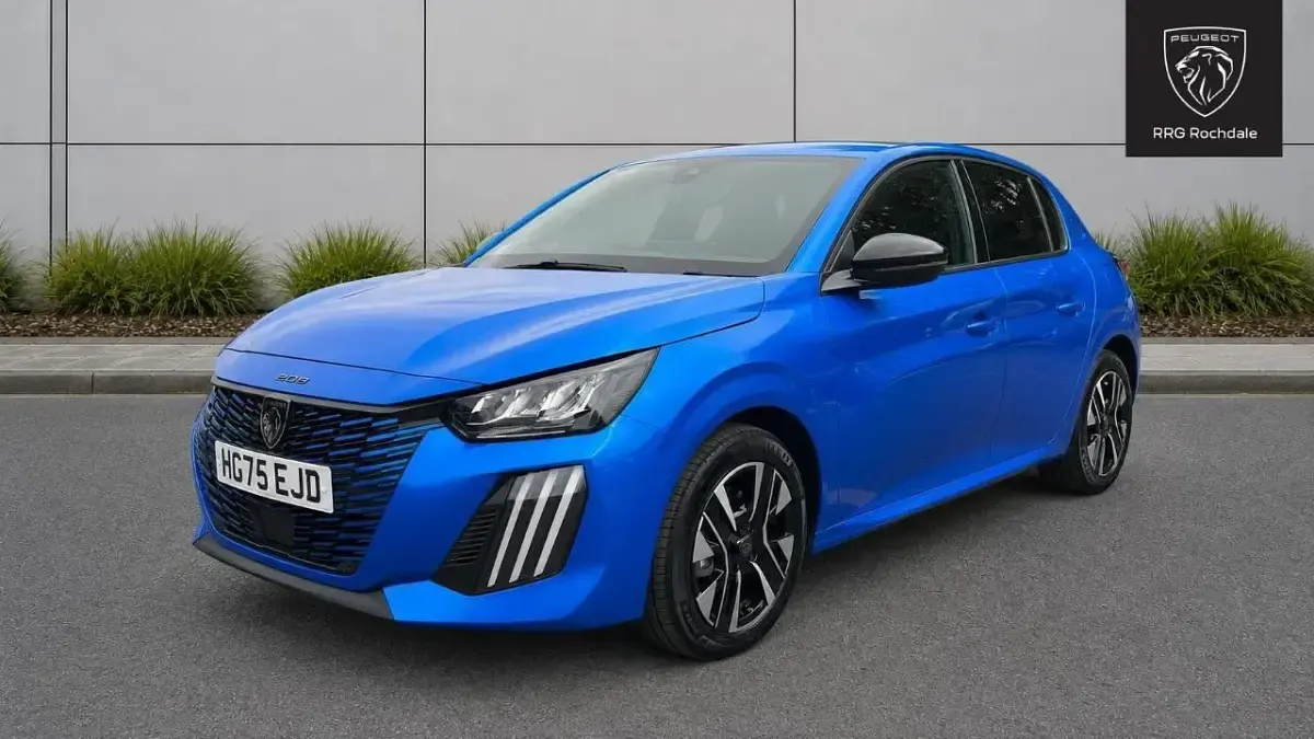 Used Peugeot 208 Allure 109 HP (80 kW) 2026 Blue Hatchback