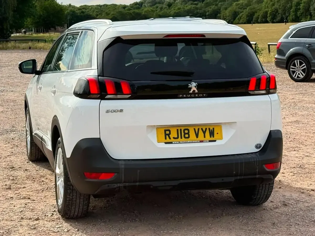 Used Peugeot 5008 Active 2018 White SUV