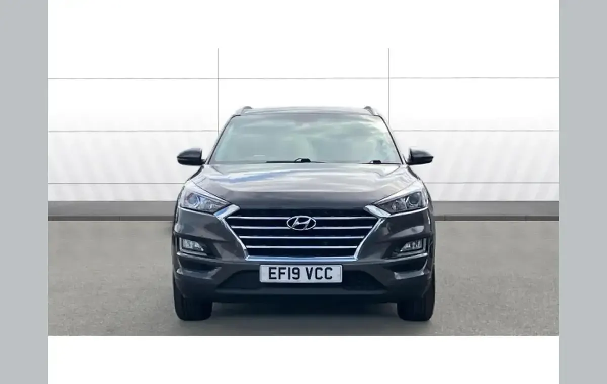 Used Hyundai Tucson SE 132 HP (97 kW) 2019 Grey SUV