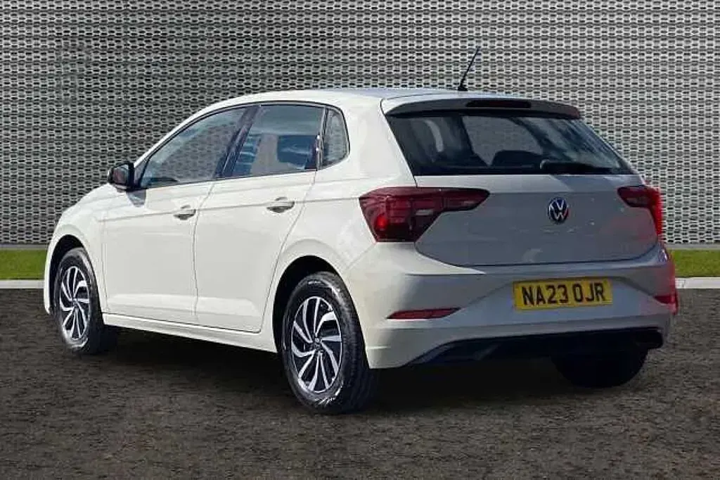 Used VW Polo 80 HP (58 kW) 2023 Hatchback