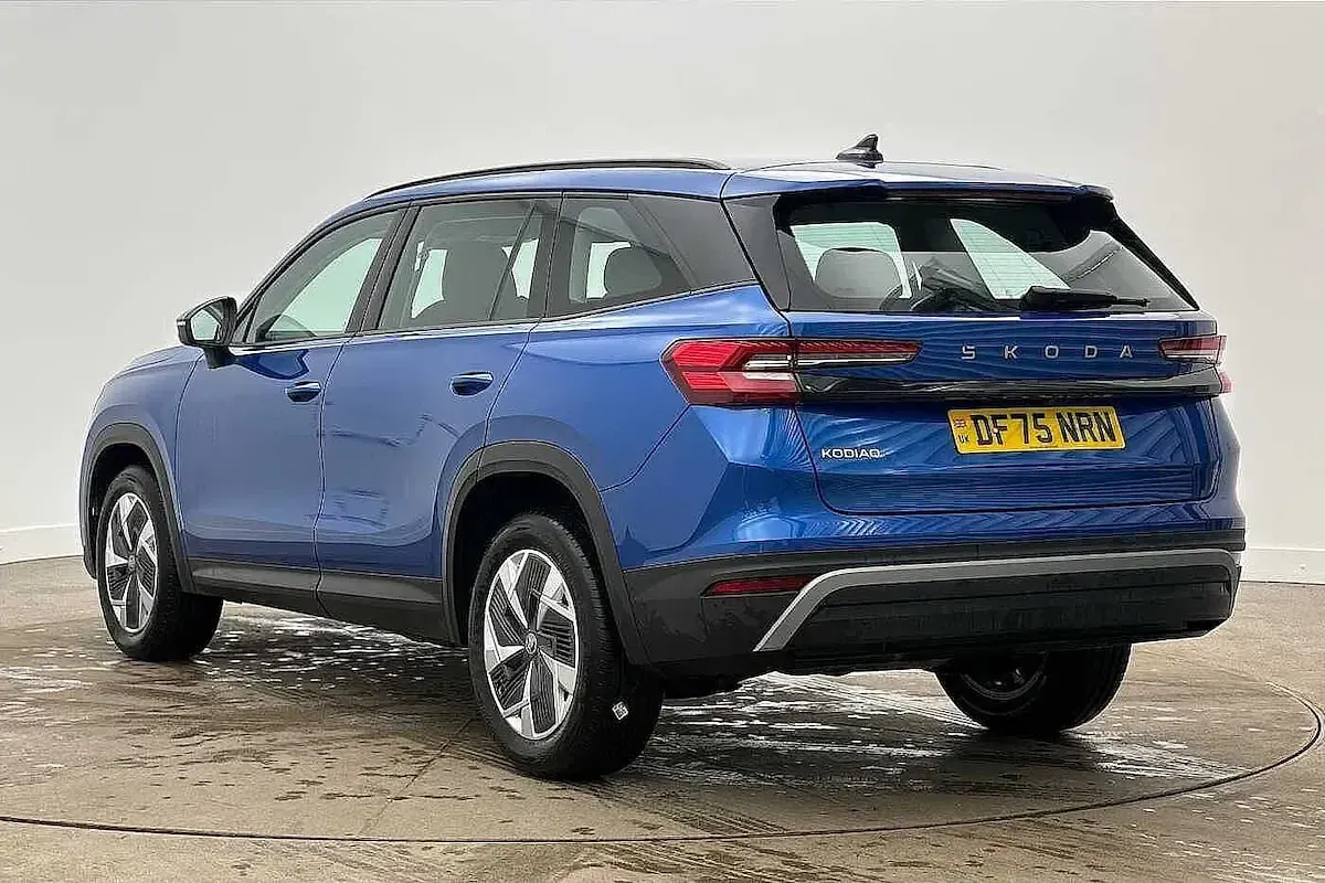 Used Skoda Kodiaq SE 150 HP (110 kW) 2025 Race blue metallic SUV