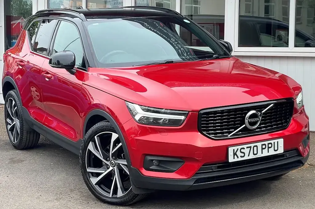 Usado Volvo XC40 R-Design Pro 2021 Vermelho SUV