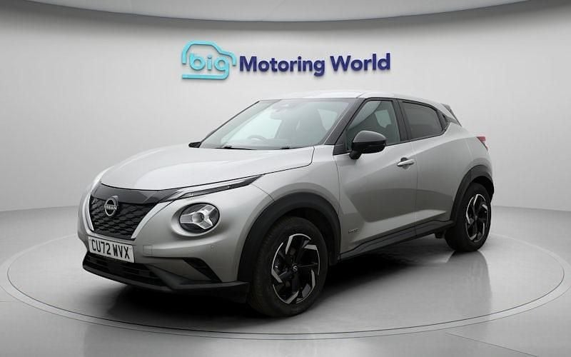 Used Nissan Juke N-Connecta 143 HP (105 kW) 2023 Silver SUV