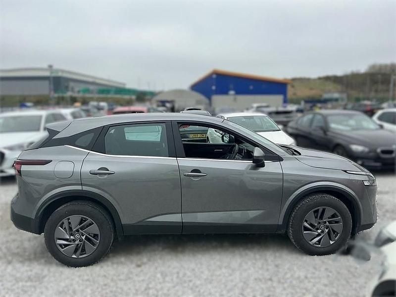 Used Nissan Qashqai Acenta Premium 2021 Grey SUV