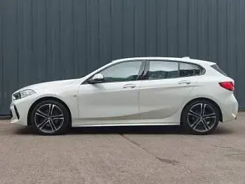 Used BMW 118 M Sport 136 HP (100 kW) 2022 White Hatchback
