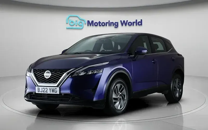 Used Nissan Qashqai Acenta Premium 140 HP (102 kW) 2022 Blue SUV