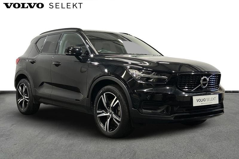 Black Used 2021 Volvo XC40 R-Design SUV | £23,500 (Fair price) - Image 1/3