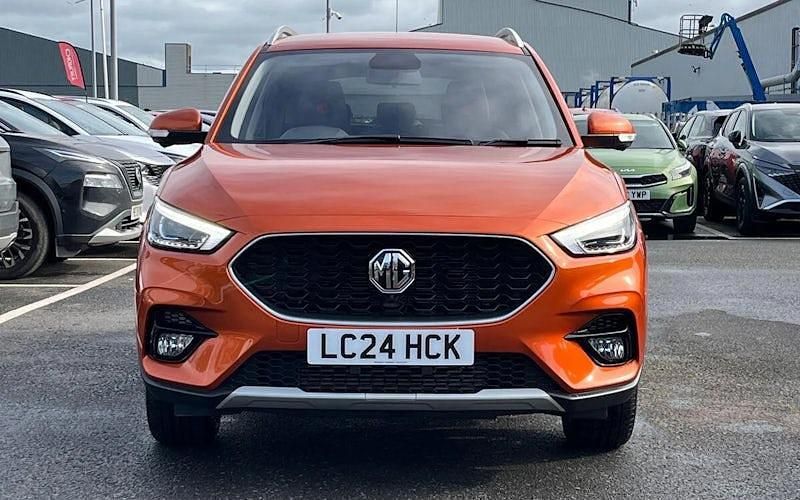 Used MG ZS Exclusive 111 HP (81 kW) 2024 Orange SUV