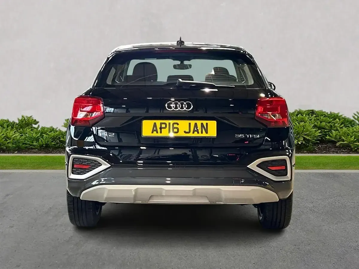 Used Audi Q2 Sport 150 HP (110 kW) 2023 Black SUV