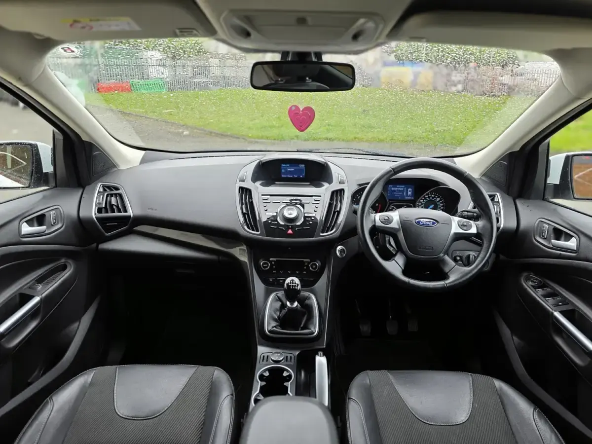 Usado Ford Kuga Titanium 150 CV (110 kW) 2016 Blanco SUV